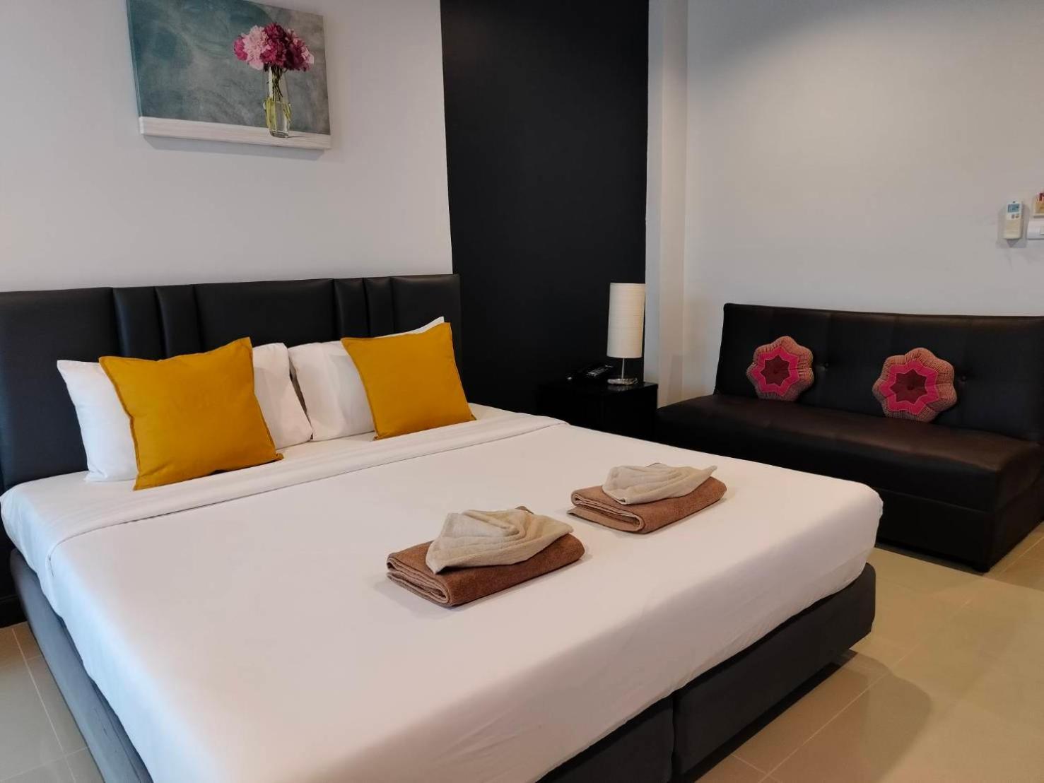 May House Karon Beach Ban Karon Luaran gambar